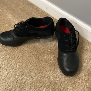 Capezio tap sonic tap shows - size 7.5 barely used!